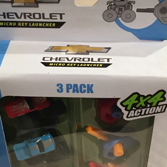 3 Pack Red blue orangeChevrolet Micro Key LauncherColorado pre-runnerChevy - Picture 5 of 12